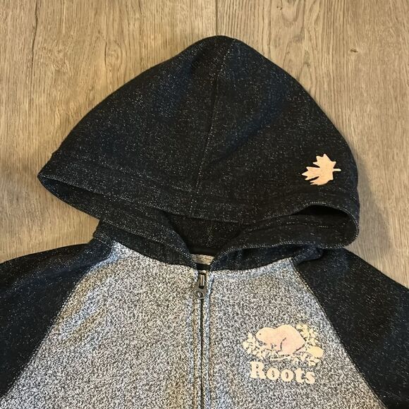 GIRLS ROOTS ZIP UP GRAY AND BLACK SWEATSHIRT WITH HOOD SIZE 8 EUC - Picture 4 of 6